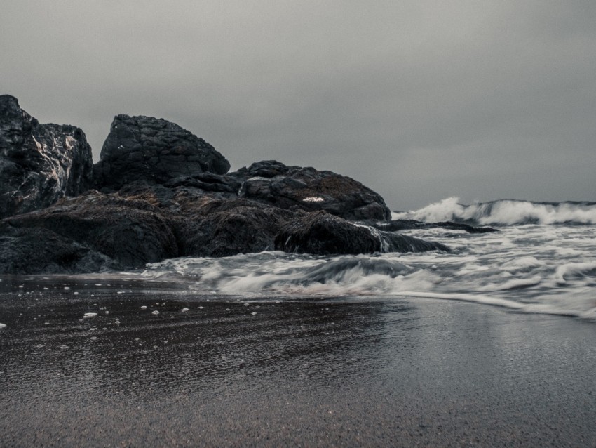 Free download | HD PNG stones beach waves sea sand 4k wallpaper | TOPpng
