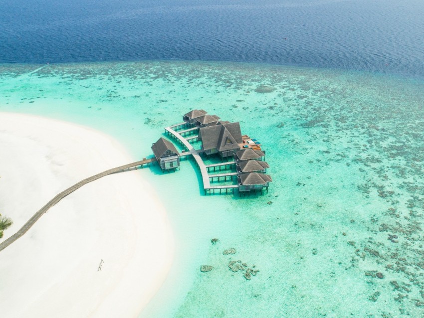 bungalow ocean aerial view island maldives 4k wallpaper