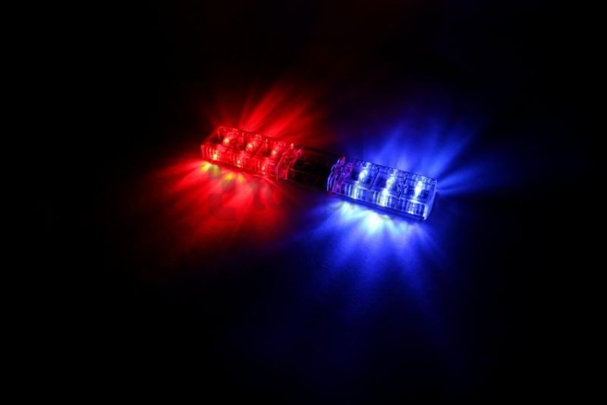 Фонари синий свет. Мигалка USB "Police Light". Светодиодная мигалка. Красно синие мигалки. Полицейские мигалки в темноте.