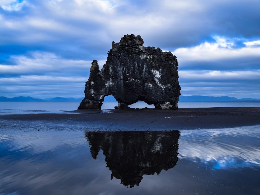 Rock Sea Coast Basalt Stack Hvitserkur Iceland Png - Free PNG Images