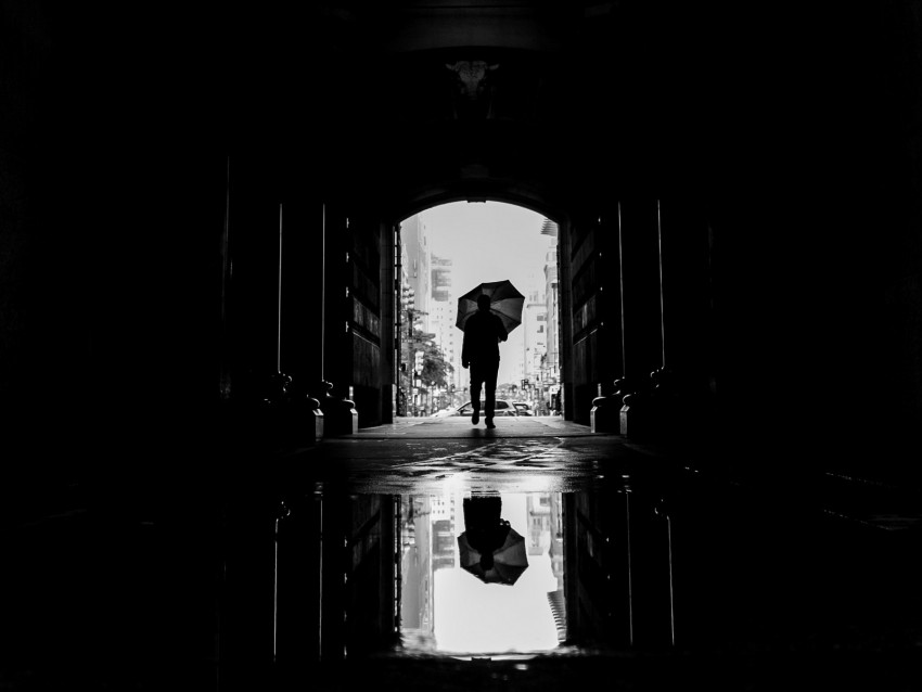 silhouette, umbrella, bw, passage, dark
