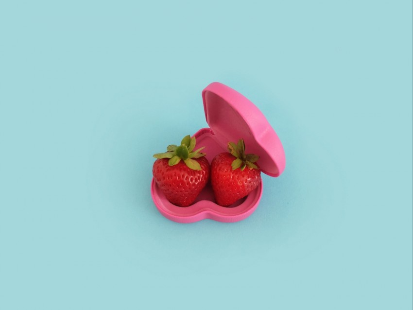 strawberries, berries, minimalism, heart