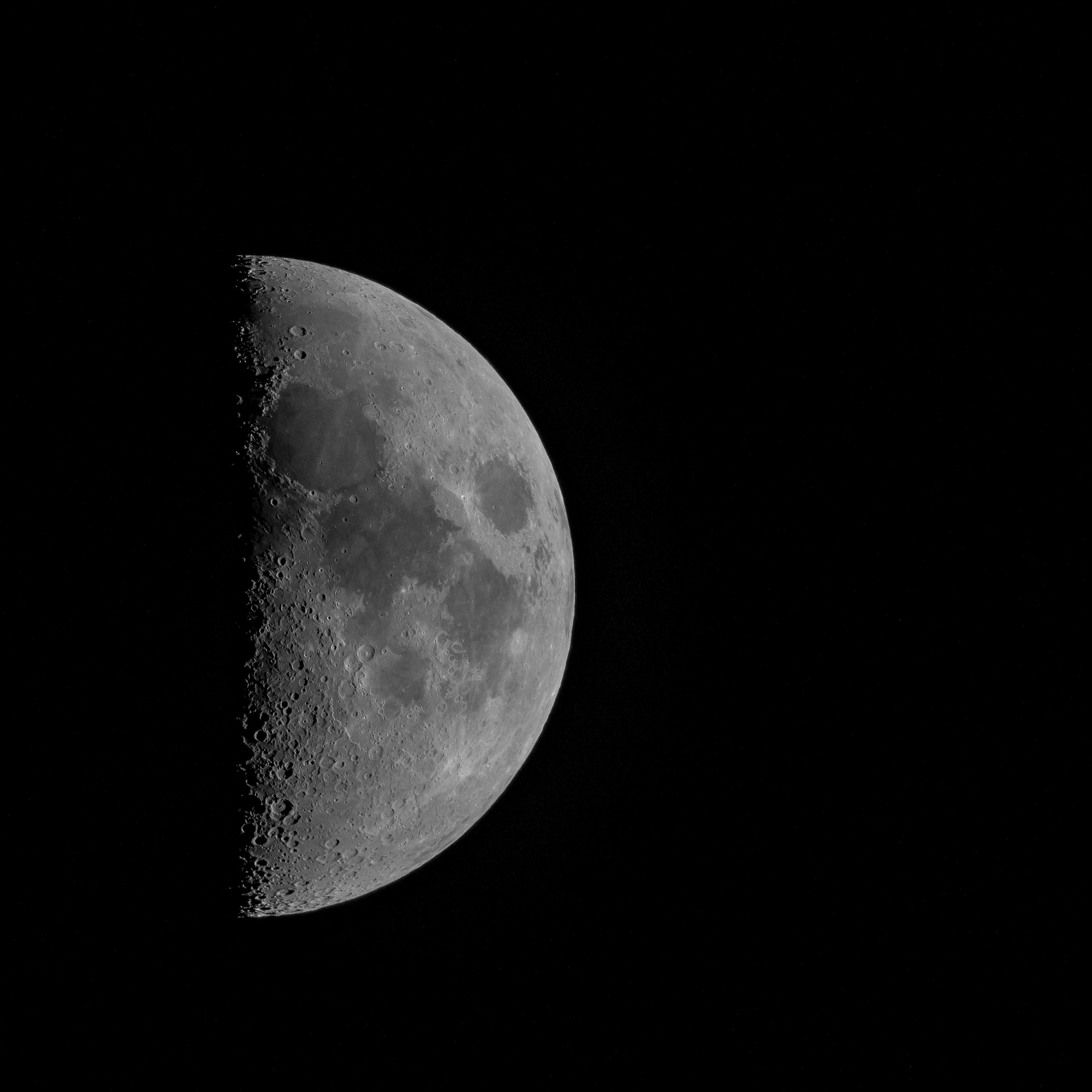 Full moon isolated on transparent background. 17785725 PNG